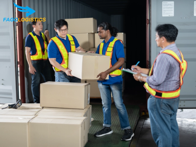 Thủ tục nhập khẩu áo lót nữ kèm quai trong