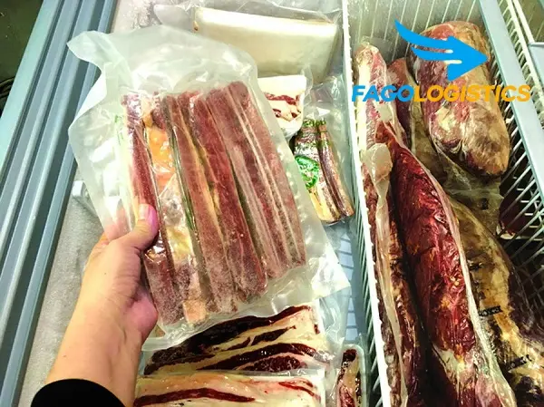 Thủ tục nhập khẩu thịt lợn hun khói nhanh, tiết kiệm chi phí