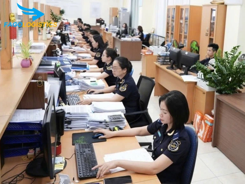 thủ tục nhập khẩu máy đúc cao su