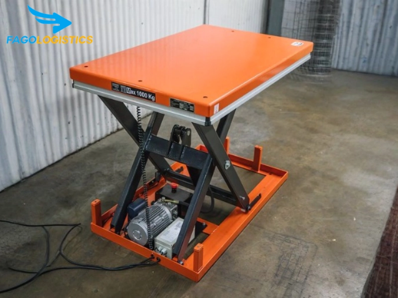 Thủ tục nhập khẩu bàn nâng thủy lực cắt kéo