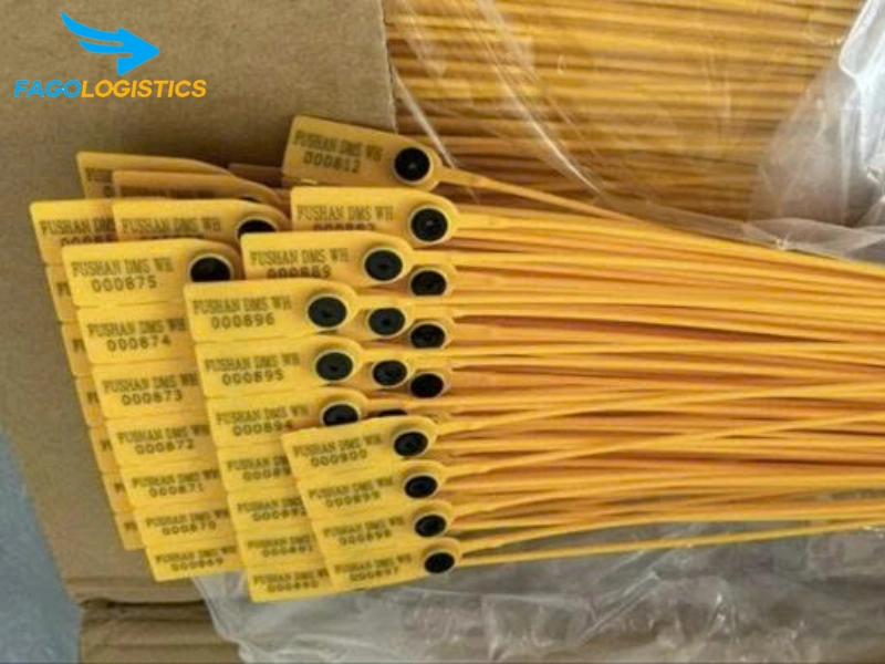 thủ tục nhập khẩu dụng cụ niêm phong seal nhựa