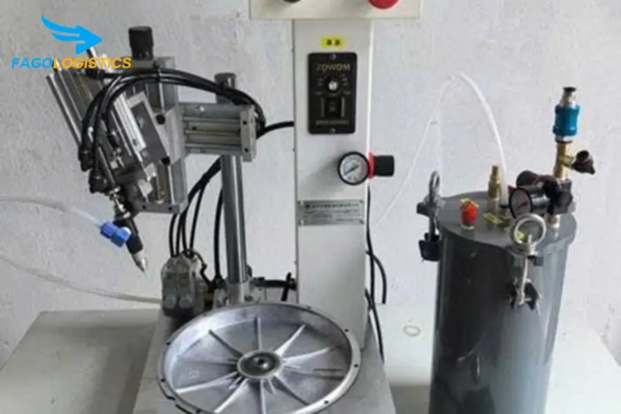 Thủ Tục Nhập Khẩu Máy Tra Keo Vào Việt Nam Và Tiêu Chuẩn Cần Biết 