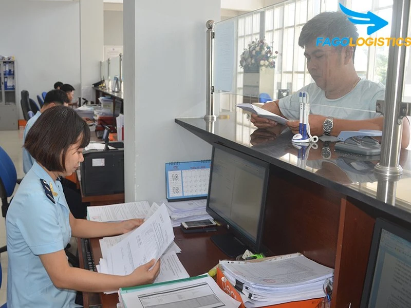 nhâp khẩu Máy biến điện trung tần