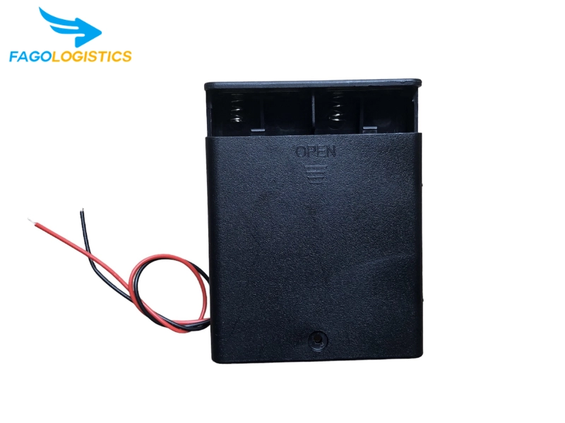 Thủ tục nhập khẩu hộp đựng pin bằng nhựa có đầu nối và tiếp điểm điện