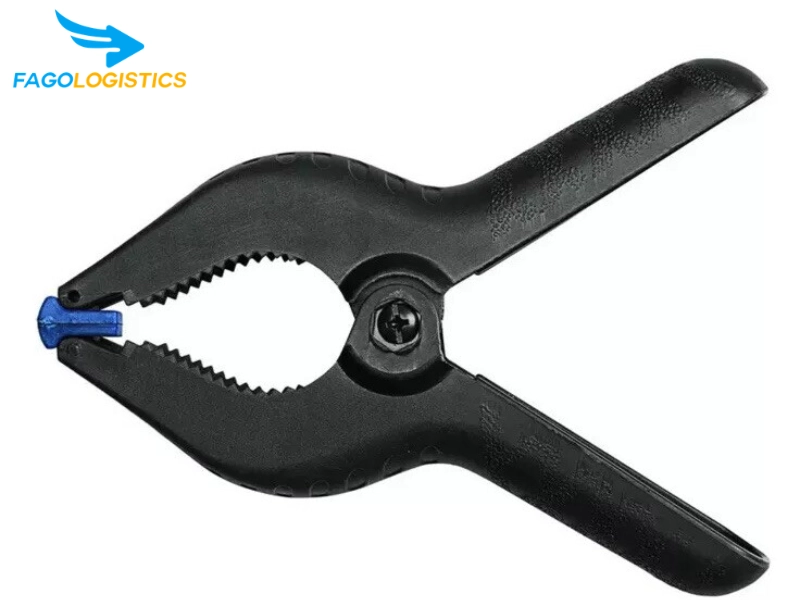 Thủ tục hải quan nhập khẩu kẹp lò xo bằng nhựa 