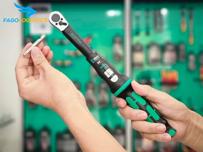 thủ tục nhập khẩu cờ lê lực cầm tay