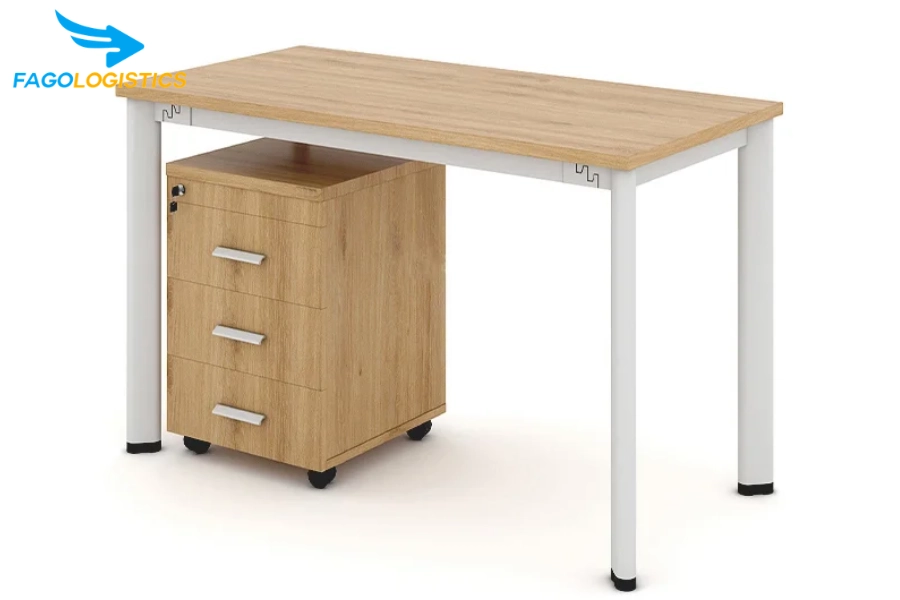 Thủ tục nhập khẩu bàn có khung nhôm và mặt gỗ: Cách áp mã HS 94036090 chuẩn xác