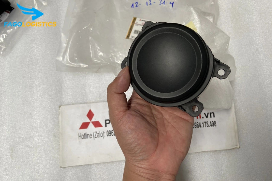 Thủ tục nhập khẩu ốp che đèn sương mù ô tô: Lưu ý về mã HS và bộ hồ sơ