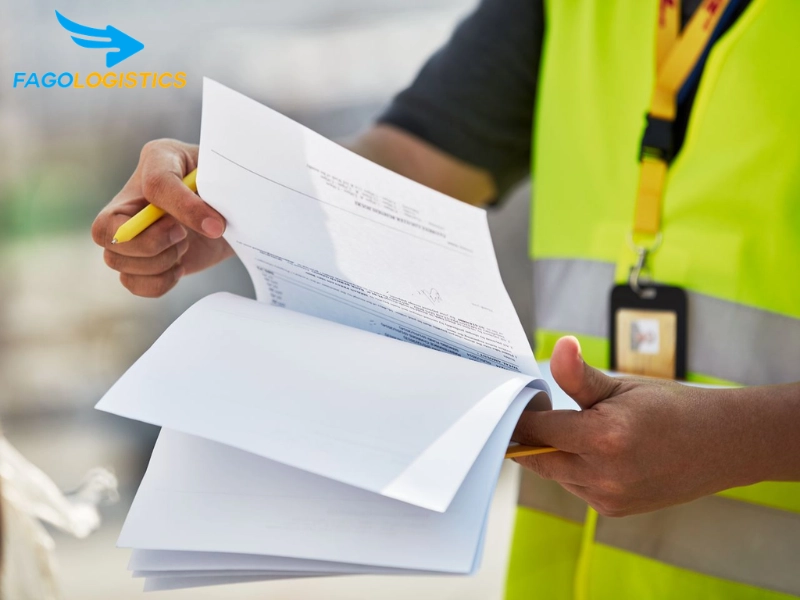 Thủ tục nhập khẩu bàn nâng thủy lực cắt kéo