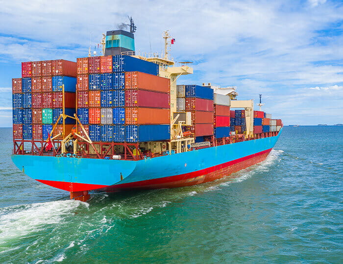 Ảnh minh họa: Tàu container vận chuyển hàng nhập khẩu