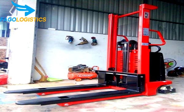 Tìm hiểu chung về xe nâng cao 6m – Đơn vị nào cho thuê? 3 Xe giúp nâng cao chất lượng công việc