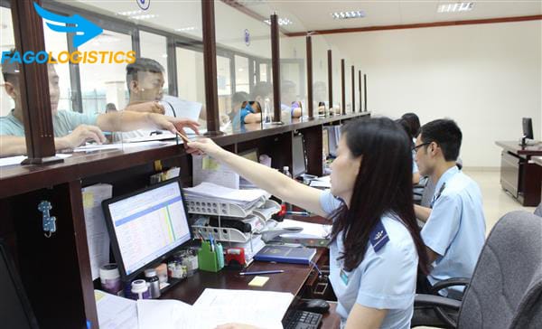 Nên sử dụng dịch vụ thủ tục hải quan xuất khẩu không 4 Dịch vụ Logistics nhận làm thủ tục hải quan chất lượng cao