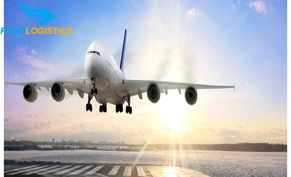 Cước vận chuyển hàng hóa bằng máy bay có đắt không? 4 Dịch vụ Logistics địa chuyển nhận vận chuyển hàng hóa