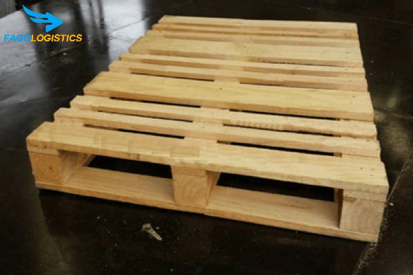 Đóng pallet gỗ tại Hà Nội - Giải pháp bảo quản hàng hóa dễ vỡ 2 Lợi ích mà pallet gỗ mang lại
