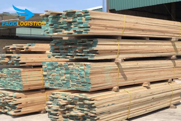 Pallet gỗ thông là gì? Ưu điểm của pallet gỗ thông 2 Ưu điểm của gỗ thông khi làm pallet