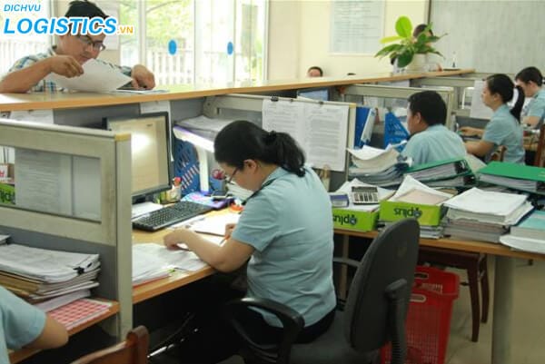 Thủ tục hải quan là gì? Các bước để làm thủ tục hải quan 4 Dịch vụ khai báo hải quan chuyên nghiệp