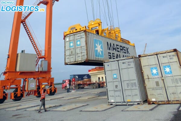 Dịch vụ khai báo hải quan giá rẻ 4 Hàng hóa được nhập khẩu thành công về bến cảng