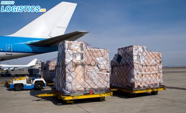 Dịch vụ vận chuyển hàng máy bay uy tín, chất lượng 2 Ưu điểm của hình thức vận chuyển hàng hóa bằng máy bay