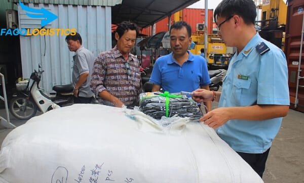 Những trường hợp không phải làm thủ tục hải quan với EPEs 2 Làm thủ tục hải quan xuất nhập khẩu hàng hóa