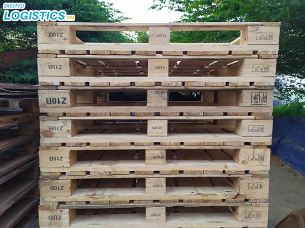 Đóng hàng pallet gỗ với phương thức bảo về hàng hóa tối ưu 2 Mẫu kiện hàng gỗ pallet