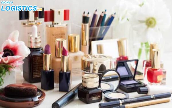 Thủ tục hải quan đối với mỹ phẩm nhập khẩu 3 Mỹ phẩm nhập khẩu thông quan về Việt Nam