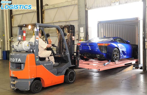 Dịch vụ vận chuyển xe ô tô từ Bắc vào Nam 4 Dịch vụ vận chuyển ô tô Bắc vào Nam của dichvulogistics.vn