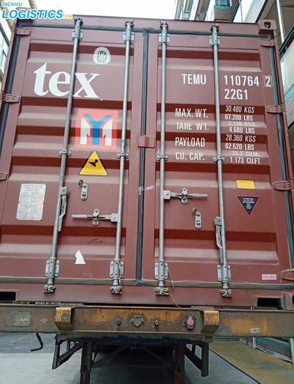Dịch vụ vận chuyển hàng hóa bằng xe tải 4 Xe tải chuyên chở thùng hàng container